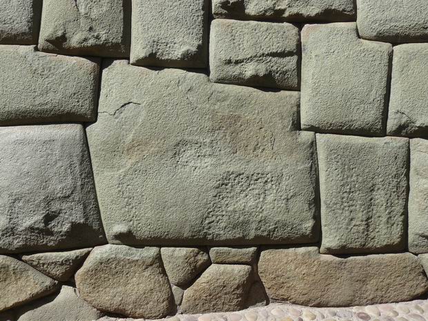 Precisión en el muro inca de Cuzco